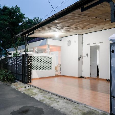 Kirana Guest House Bogor Buitenkant foto