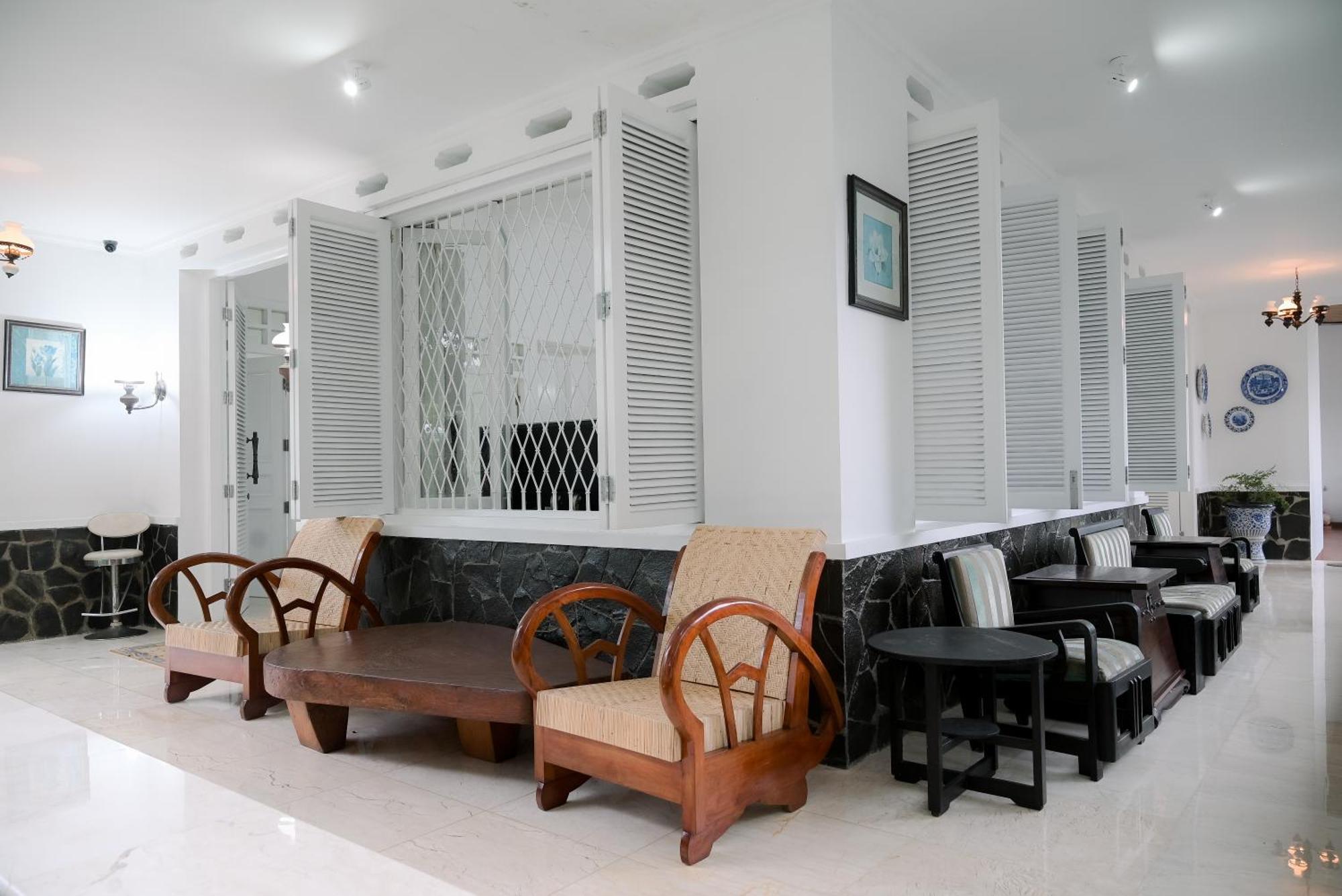 Kirana Guest House Bogor Buitenkant foto